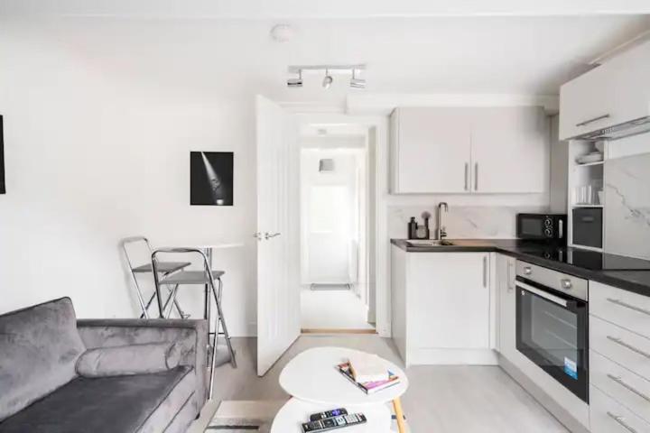Nice 2 Bedroom House In Stowmarket Buitenkant foto